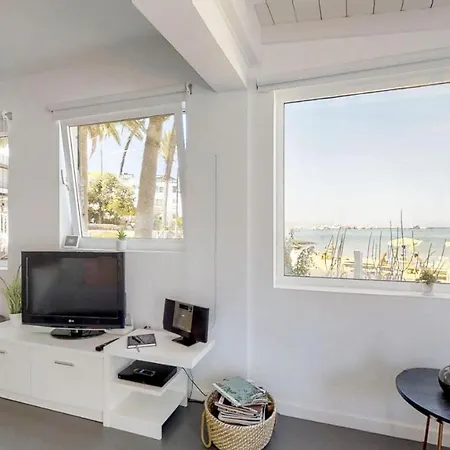 Sleeps 4 With Wifi Villa *
