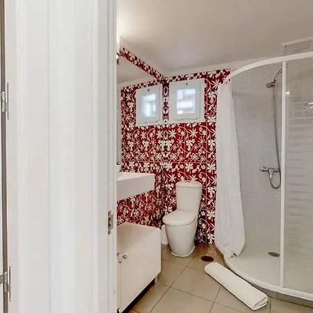 Sleeps 4 With Wifi Corralejo
